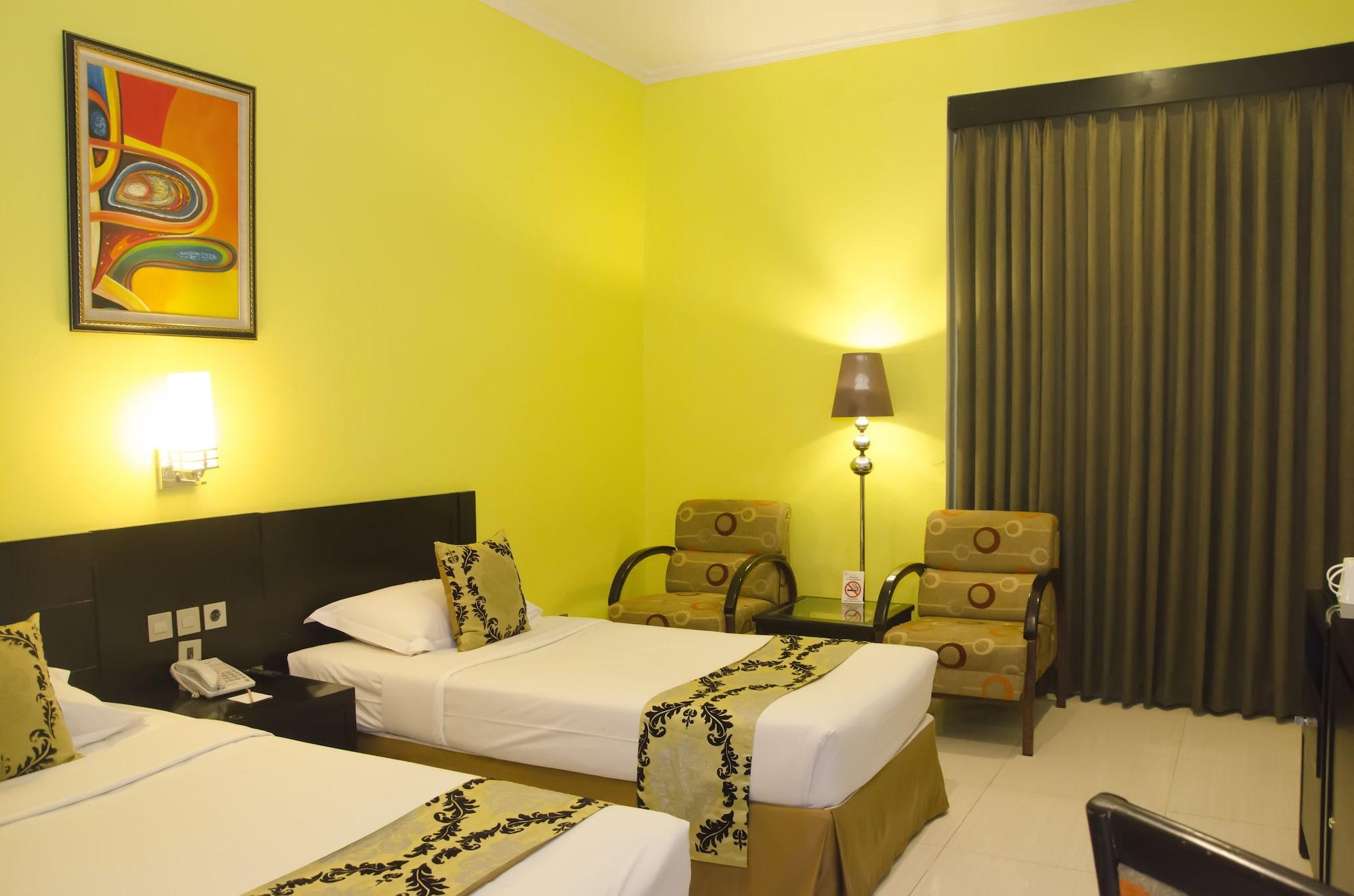Sari Ater Kamboti Hotel Бандунг Екстериор снимка