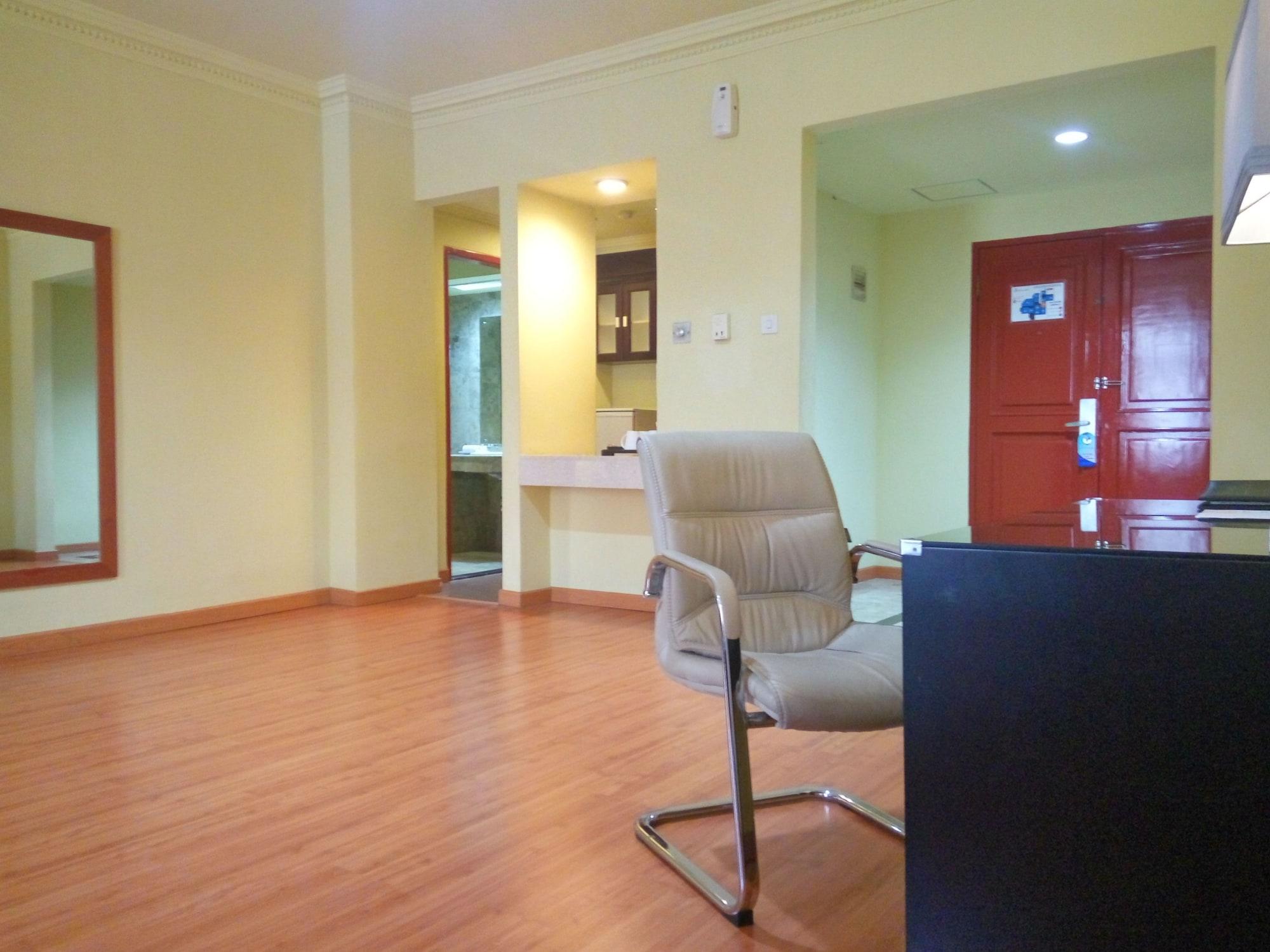 Sari Ater Kamboti Hotel Бандунг Екстериор снимка