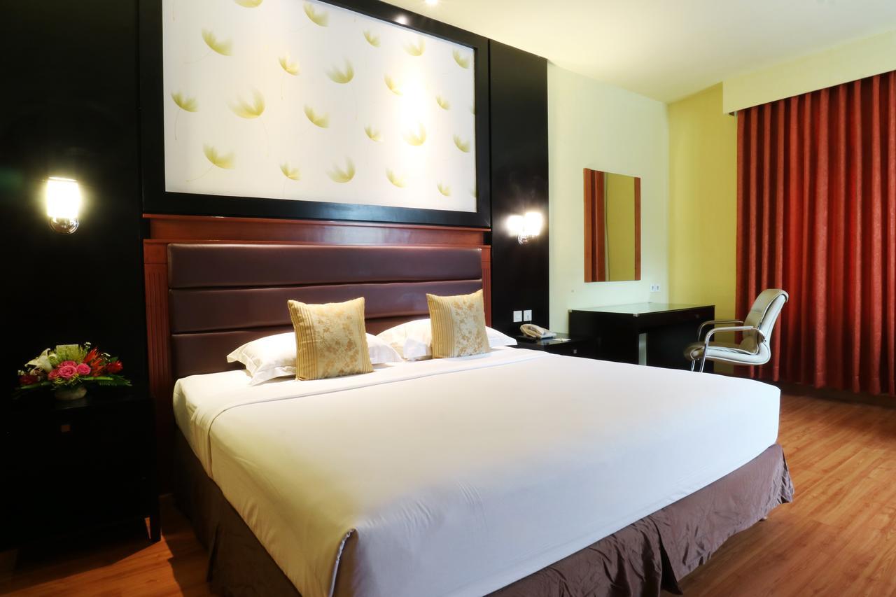 Sari Ater Kamboti Hotel Бандунг Екстериор снимка