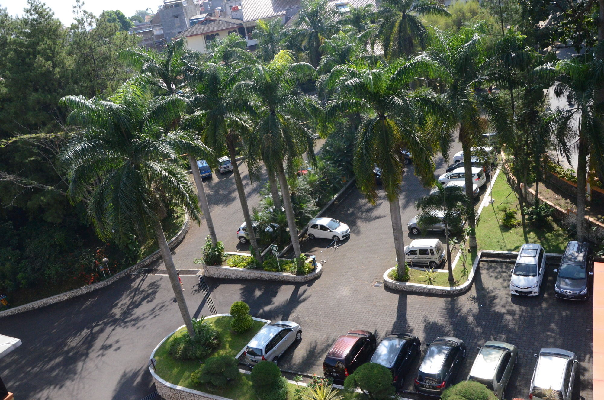 Sari Ater Kamboti Hotel Бандунг Екстериор снимка