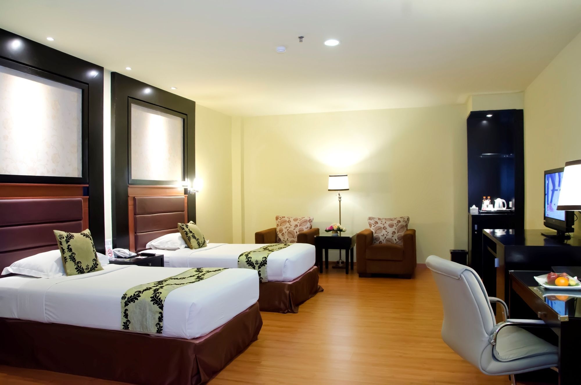 Sari Ater Kamboti Hotel Бандунг Екстериор снимка