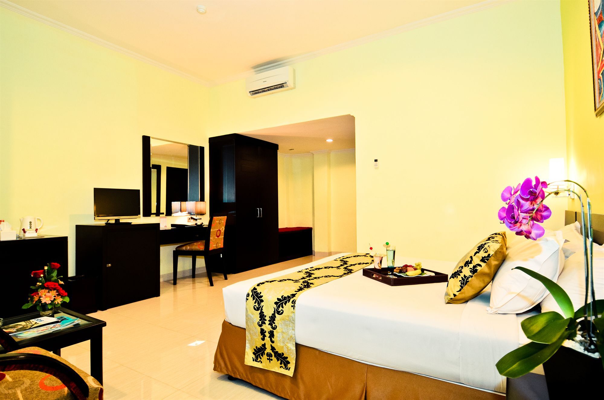Sari Ater Kamboti Hotel Бандунг Екстериор снимка
