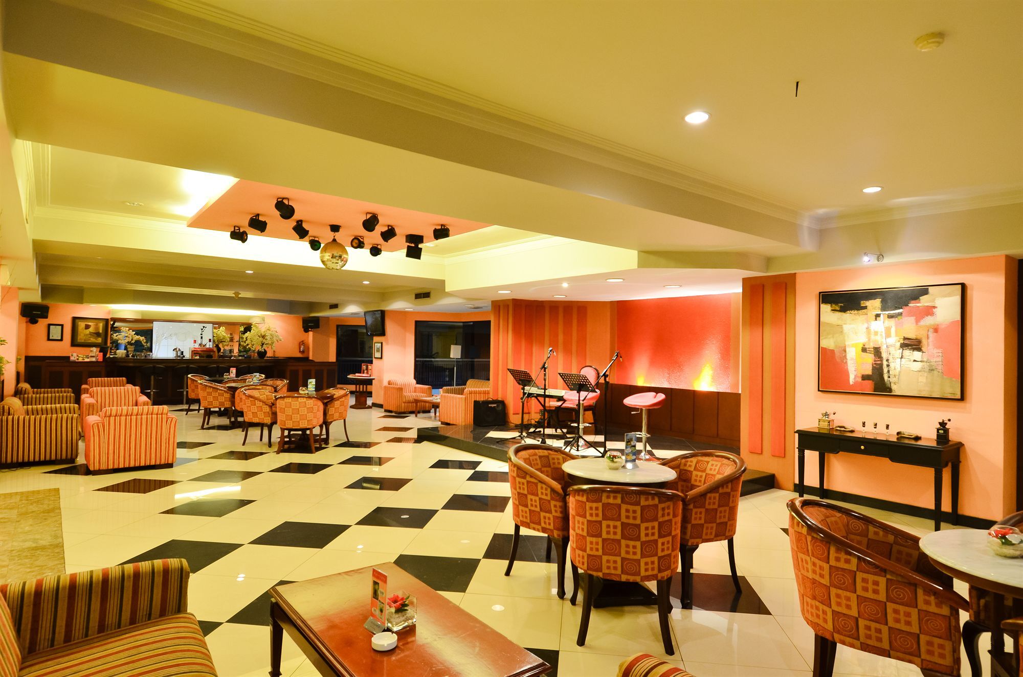 Sari Ater Kamboti Hotel Бандунг Екстериор снимка